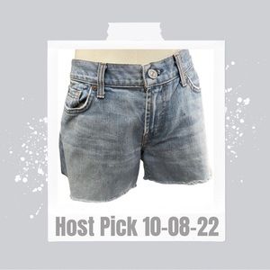 🎉HP🎉 7 For All Mankind low rise blue jean shorts / 29 / Excellent condition